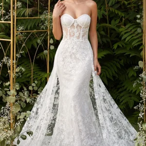 Clásico y favorecedor vestido de novia confeccionado en tul suave
